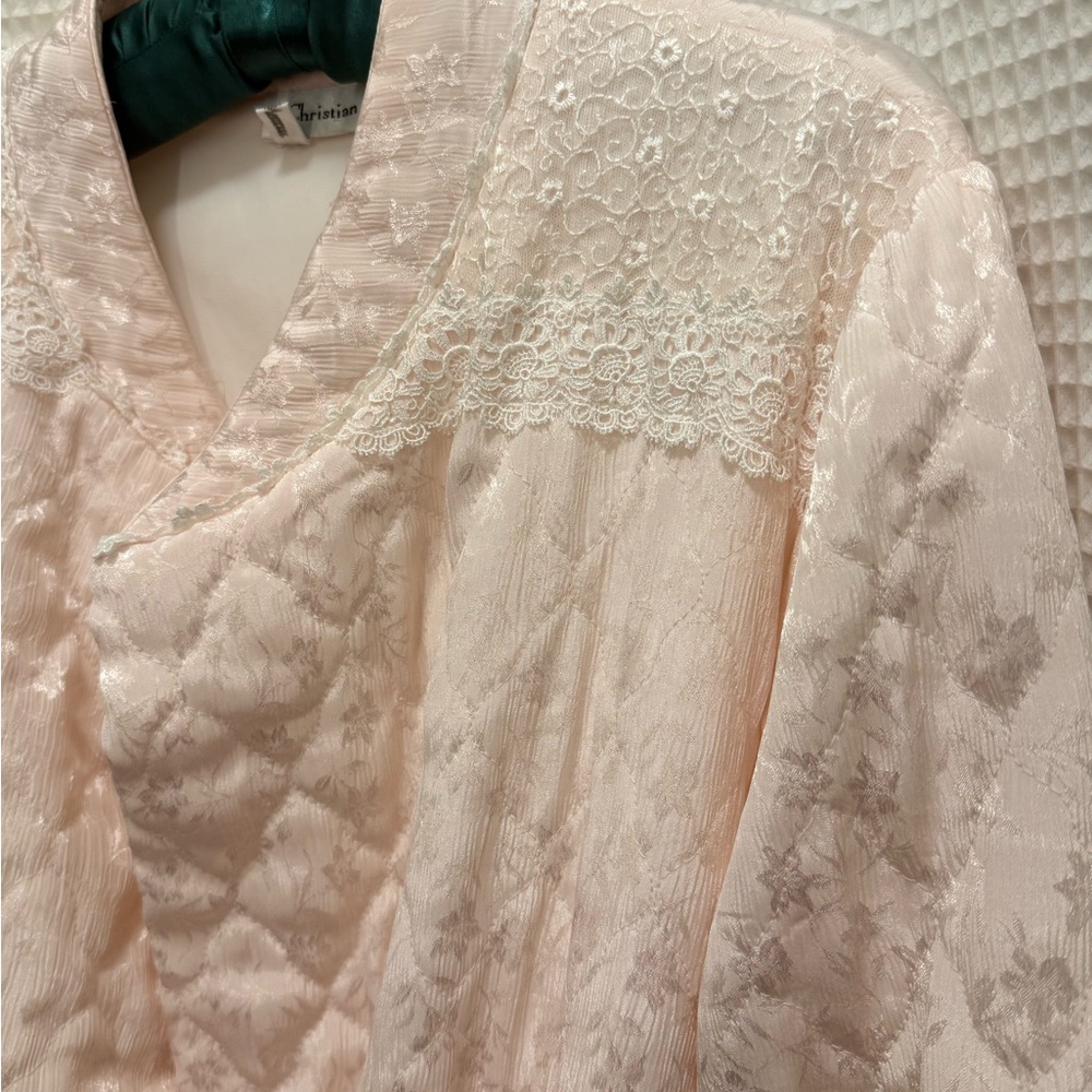 Vintage Christian Dior Pink Quilted Robe - Picture 7 of 16